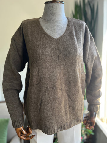 Women's Cozy V-Neck Soft Knit Sweater - Stylish and Warm for Everyday Comfort