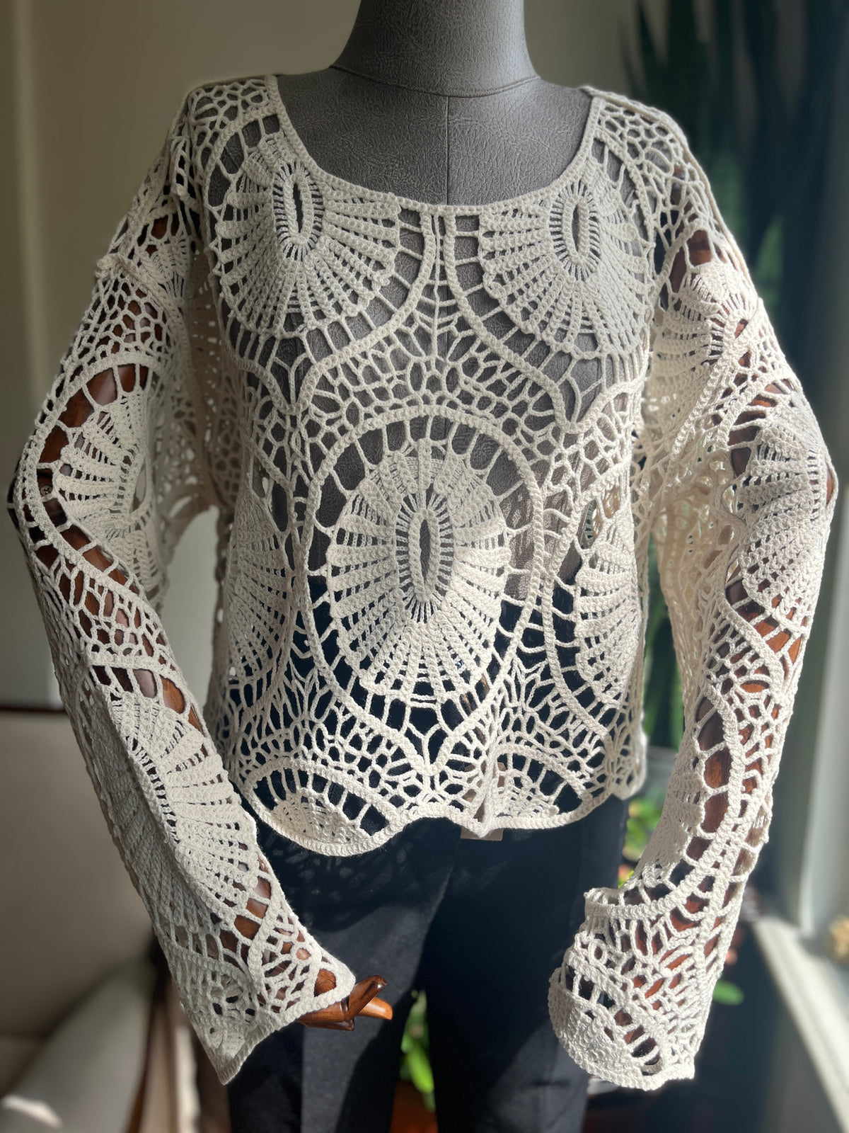 Elegant Crochet Lace Blouse - Standard Size, Stylish Women's Top for Any Occasion