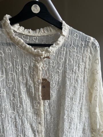 Women's Romantic Beige Heart Patterned Shirt – Elegant Guipure Lace Detail, Stylish & Comfortable Fit, Elastic Sleeves – Perfect for Date Nights, Office Chic & Everyday Grace