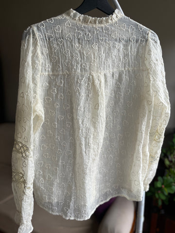 Women's Romantic Beige Heart Patterned Shirt – Elegant Guipure Lace Detail, Stylish & Comfortable Fit, Elastic Sleeves – Perfect for Date Nights, Office Chic & Everyday Grace