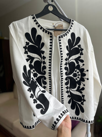 Women's Ethnic Patterned Embroidered Crew-Neck Jacket for Unique Style, Stylish Women's Outerwear