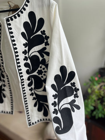 Women's Ethnic Patterned Embroidered Crew-Neck Jacket for Unique Style, Stylish Women's Outerwear