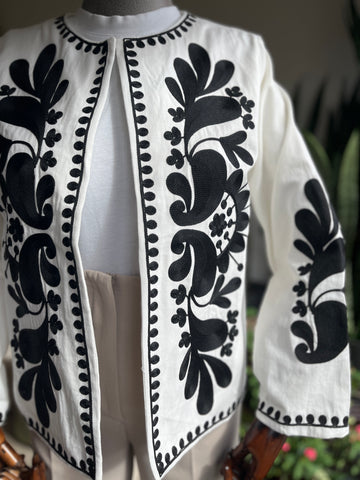 Women's Ethnic Patterned Embroidered Crew-Neck Jacket for Unique Style, Stylish Women's Outerwear