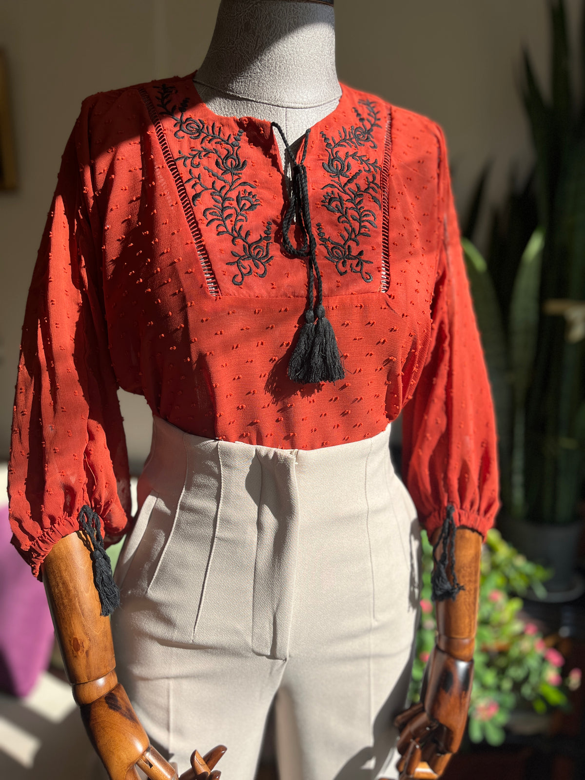 Floral Embroidered Transparent Blouse with Tassel Details – Stylish 3/4 Sleeve Textured Top
