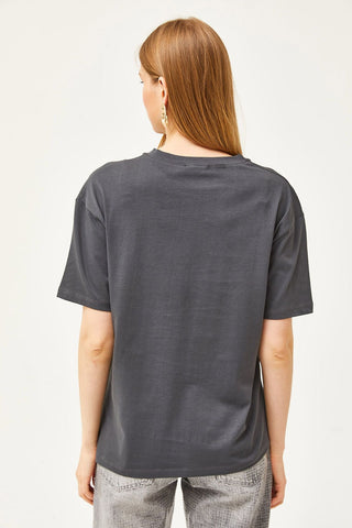 Women's Eye Printed Foil Detailed Cotton T-Shirt – Trendy Graphic Tee with Metallic Shine, Comfortable Casual Top for Stylish Everyday Wear