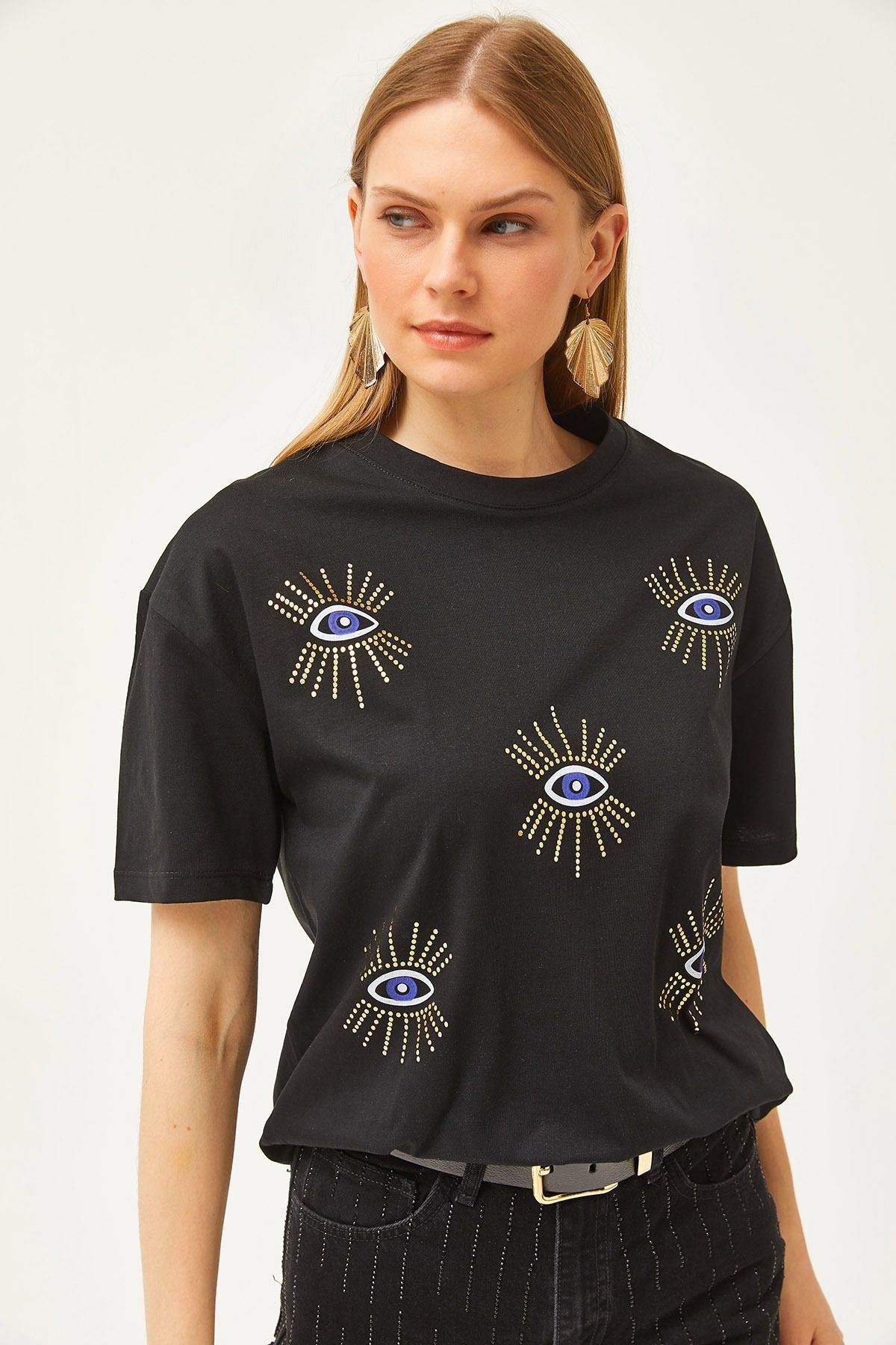 Women's Eye Printed Foil Detailed Cotton T-Shirt – Trendy Graphic Tee with Metallic Shine, Comfortable Casual Top for Stylish Everyday Wear
